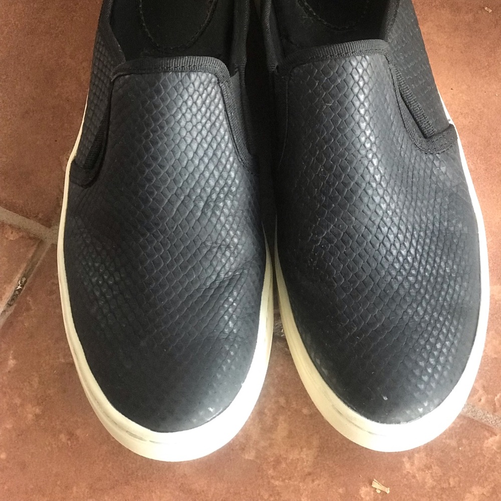 SOFFT Somerton Snakeskin Leather Slip on Sneakers